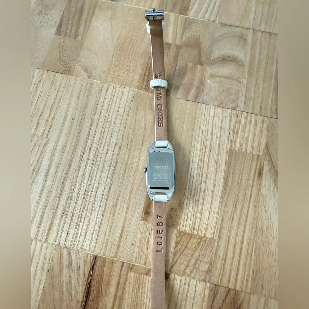 Seiko Solar ladies silver tone white leather double strap watch